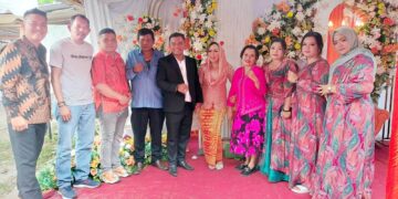 Andika Prayogi Sinaga SE dan Keluarga