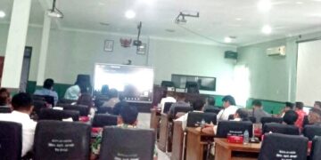 Rapat melalui zoom dengan DPRD Siantar