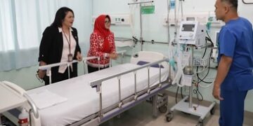Walikota didampingi Dirut tinjau salah satu ruangan medis