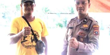 Personel Polsek Tanah Jawa dan Satpam