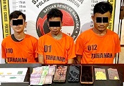 Ketiga pelaku dan barang bukti