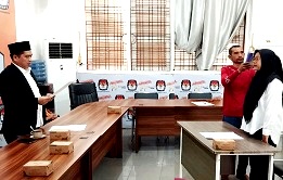Pelantikan anggota PPS Kelurahan Setia Negara