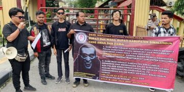 Aksi di depan Poldasu