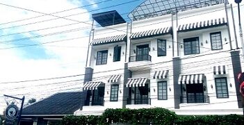Cafe Resto Blue Diamond tampak dari depan