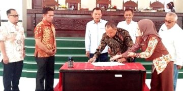 Penandatanganan berita acara