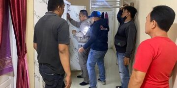 Personel gerebek rumah terduga bandar Narkoba