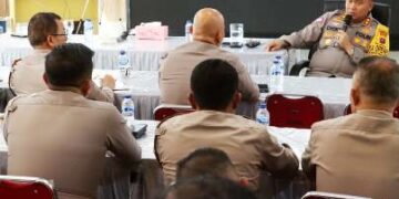 Kapolres Simalungun memberi arahan