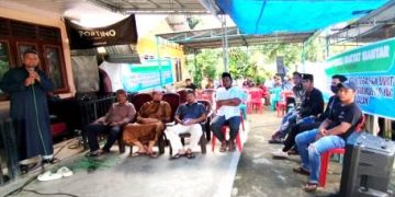 Tokoh masyarakat Syah Nurdin sampaikan sambutan pada acara syukuran