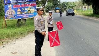 Petugas lantas Simalungun pantau arus lalulintas