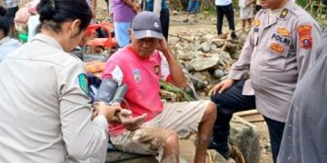 Pemeriksaan kesehatan warga