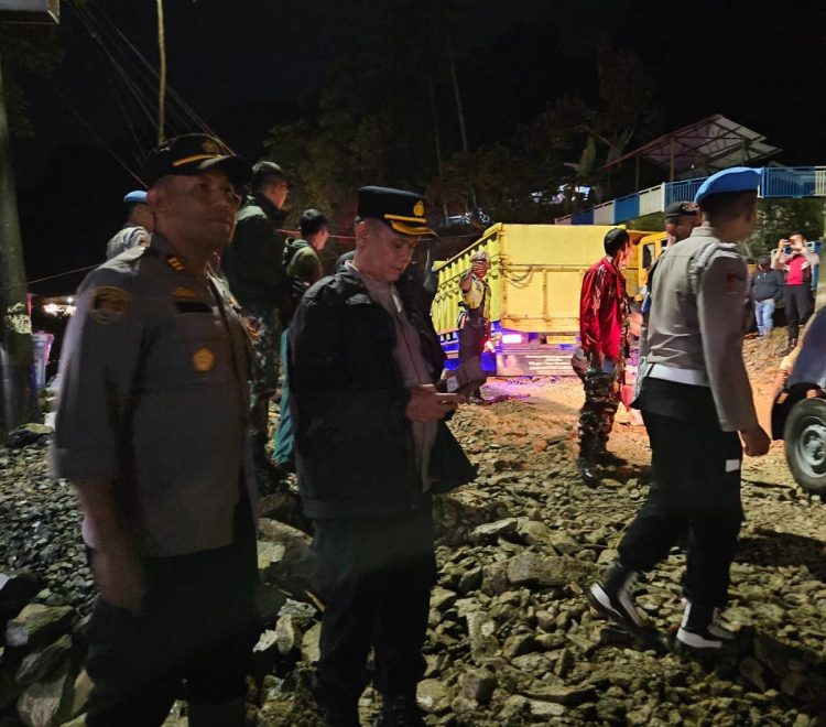 Arus lalulintas buka tutup