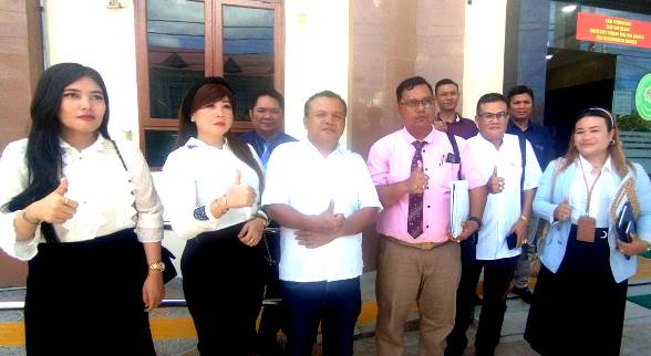 Penggugat didampingi Penasehat Hukum