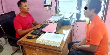 Tersangka menjalani pemeriksaan