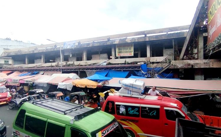 Gedung IV Pasar Horas