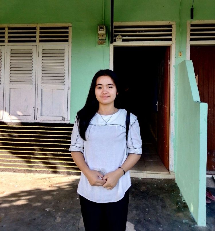 Saat akan berangkat kuliah dari tempat kos