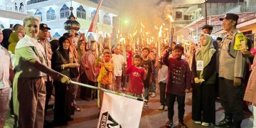 Kapolres lepas Pawai 10000 Obor