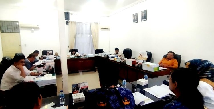 Rapat kerja Komisi III bersama Dinas PRKP