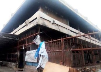 Besi-besi pagar dan pintu gerbang yang rawan dicuri