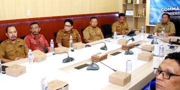 Walikota memimpin rapat