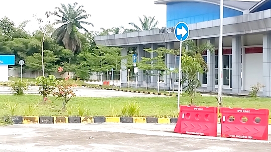 Terminal Tanjung Pinggir sepi