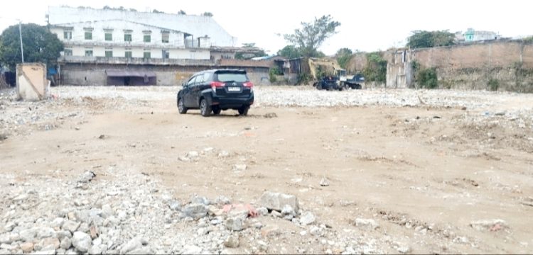 Pedagang Kehilangan Pembeli, Lapak di Eks Gedung IV Pasar Horas Diharap Segera Dibangun