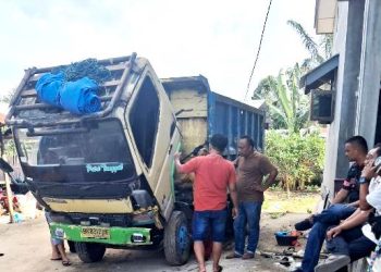 Truk yang digelapkan