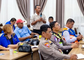 Ferry Simarmata, Ketua Serikat Pekerja Pemuda Mandiri pada rapat finalisasi May Day