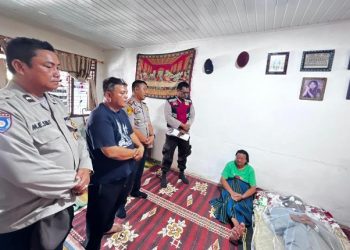 Korban di rumah duka