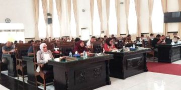 Rapat paripurna DPRD Siantar
