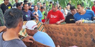 Jenazah dimakamkan kembali