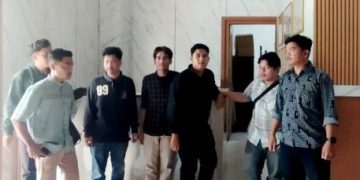 Majelis Rakyat Menggugat (Oposisi Sipil)