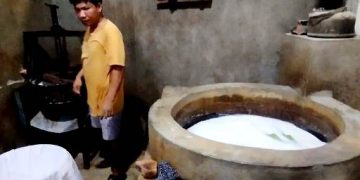 Hendro pengusaha tahu