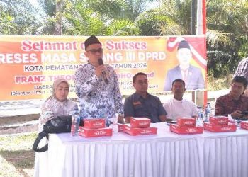 Franz  sampaikan sambutan