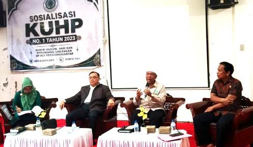 Narasumber sosialisasi KUHP