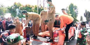 Korban saat dievakuasi