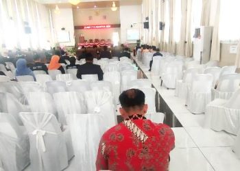 Kursi kosong