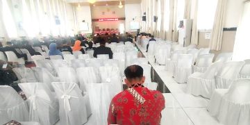 Kursi kosong