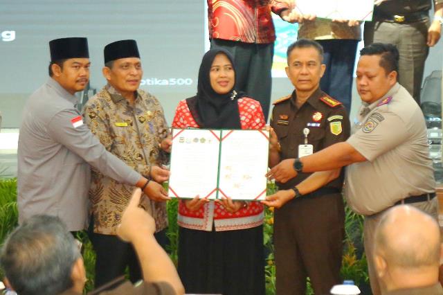 Perlihatkan MoU