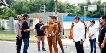 Peninjauan lapangan balap