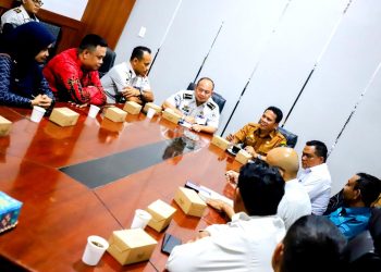 Sekda dan Kanwil Kementerian Imigrasi dan Pemasyarakatan bersama rombongan