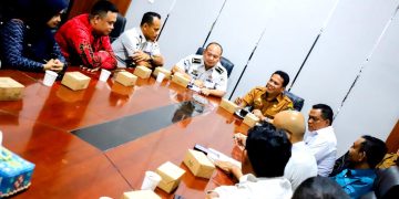 Sekda dan Kanwil Kementerian Imigrasi dan Pemasyarakatan bersama rombongan