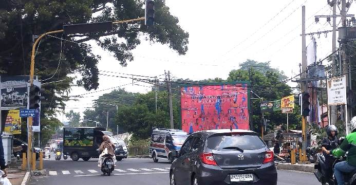 Traffic light Simpang Jalan Kartini yang tak berfungsi salah satu sasaran maling