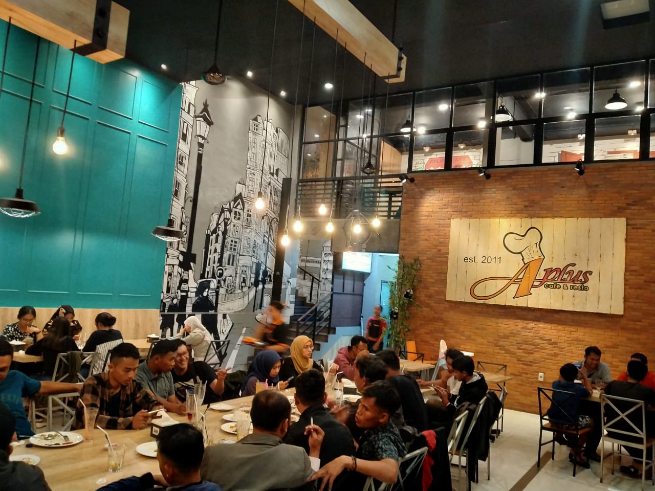 APLUS CAFE & RESTO, Pematangsiantar - Restaurant Reviews, Photos