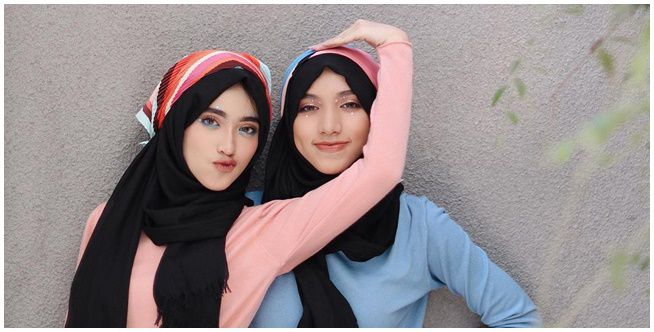 Hijab Simpel dan Kekinian Ala Selebgram Shirin Al Athrus