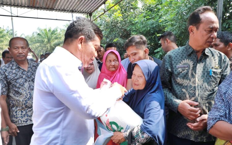 Bupati Simalungun Hadiri Launching Penyaluran Cadangan Beras Pemerintah Untuk Bantuan Pangan 2023