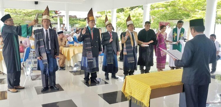 Sekda Lantik Dirtek dan Dirum PDAM Tirta Lihou Kabupaten Simalungun Periode 2023 - 2026