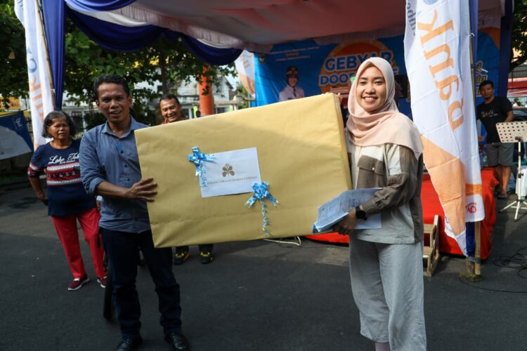 Gebyar Door Prize berlangsung di lapangan parkir Kantor Badan Pengelolaan Keuangan dan Pendapatan Daerah (BPKPD) Kota Pematang Siantar, Jalan Merdeka, Jumat (29/9/2023)
