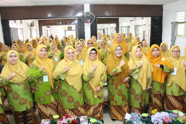 Wali Kota menghadiri pembukaan Rapat Kerja Daerah (Rakerda) I PD Aisyiyah Kota Pematangsiantar, di Gedung Muhammadiyah, Jalan Merdeka, Minggu (28/01/2024).