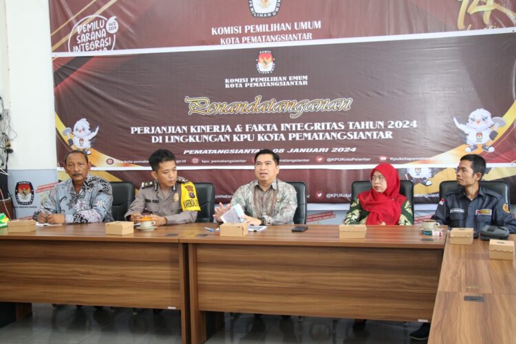 Rapat Koordinasi (Rakor) Persiapan Distribusi Logistik Pemilu Tahun 2024 Pemerintah Kota (Pemko) Pematangsiantar bersama KPU,