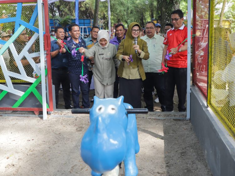 Wali Kota Siantar Resmikan Taman Bermain Anak